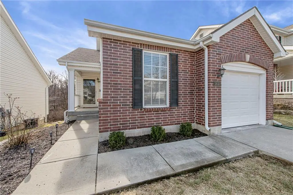 1833 NW 82nd Street, Kansas City, MO 64151 - #1