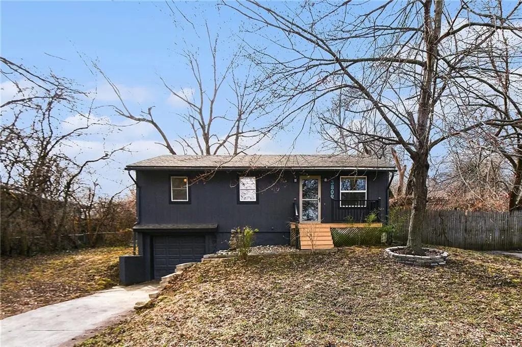 3809 E 96th Street, Kansas City, MO 64137 - #1
