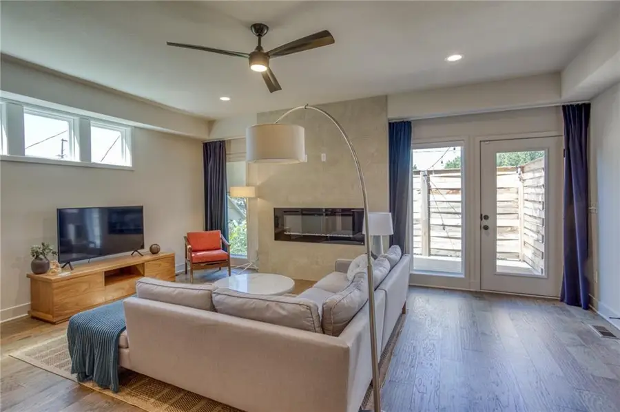 4334 Forest Avenue, Kansas City, MO 64110 - Image #3