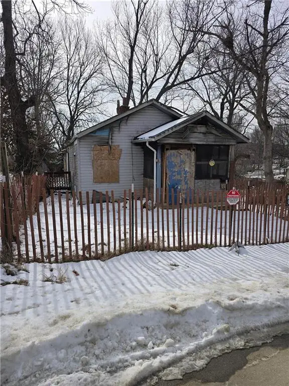 5631 E 29th Street, Kansas City, MO 64128