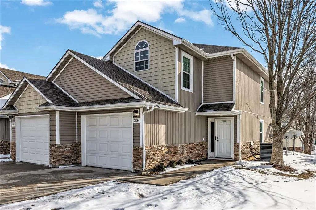 21084 Millridge Street, Spring Hill, KS 66083 - Image #1