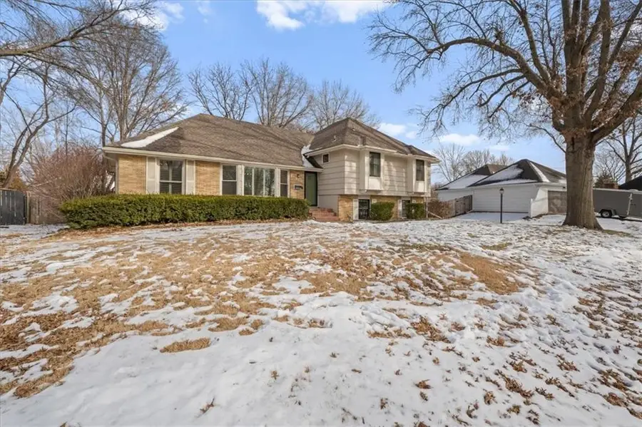 1404 SW Charleston Avenue, Lees Summit, MO 64081 - #2