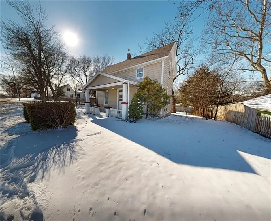 927 Main Street, Eudora, KS 66025 - #1