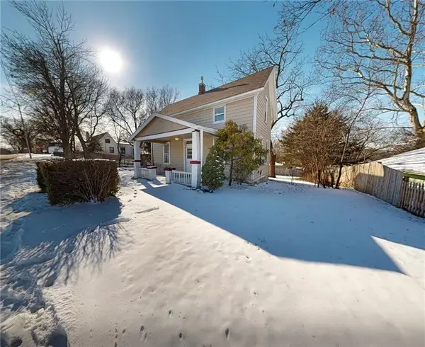 927 Main Street, Eudora, KS 66025