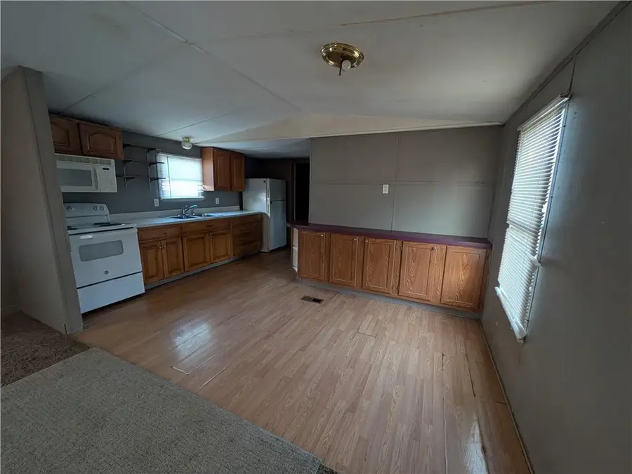 203 W 4th Street, Henrietta, MO 64063 - Image #2