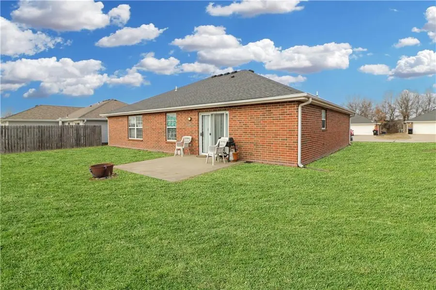 1722 Sunset Drive, Warrensburg, MO 64093 - #2