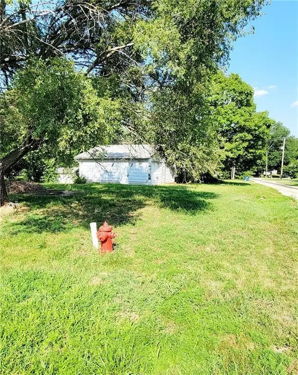 213 S Pine Street, Colony, KS 66015 - #1