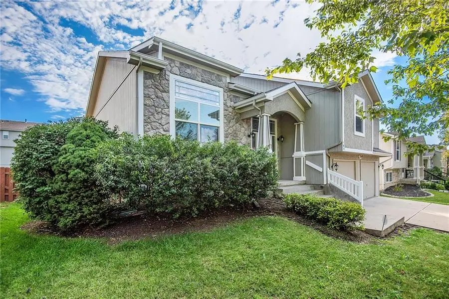 749 Highland Drive, Leavenworth, KS 66048 - #2