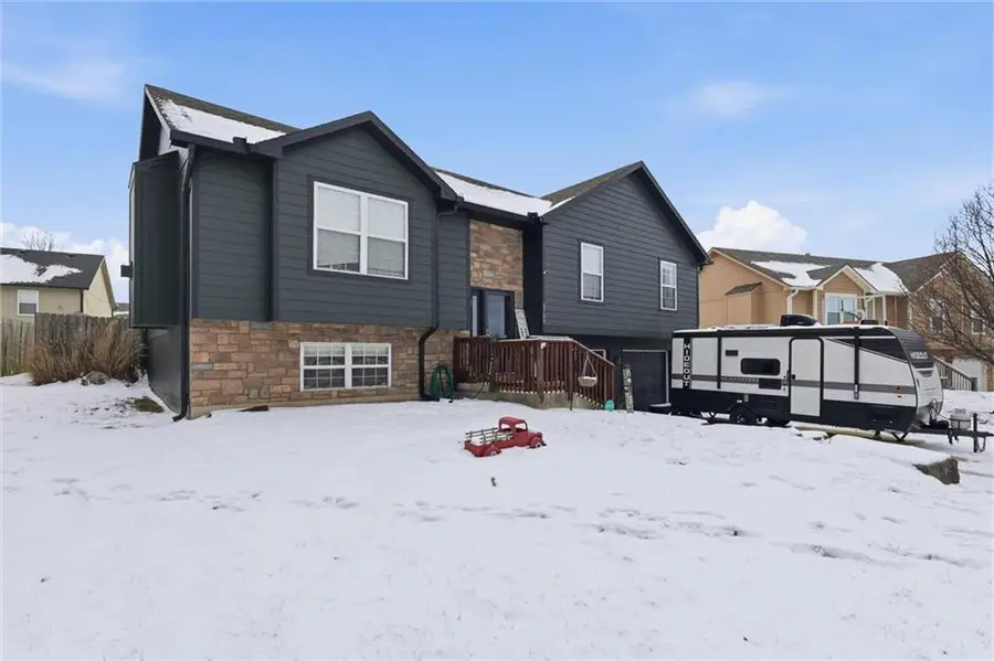 2708 E Hickory Court, Tonganoxie, KS 66086 - #2