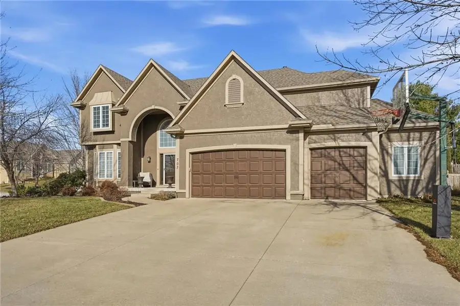 707 NE Sundance Trail, Lees Summit, MO 64086 - #2