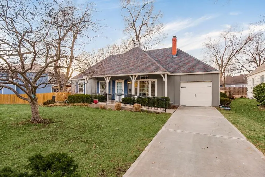 7938 Norwood Street, Prairie Village, KS 66208 - #2