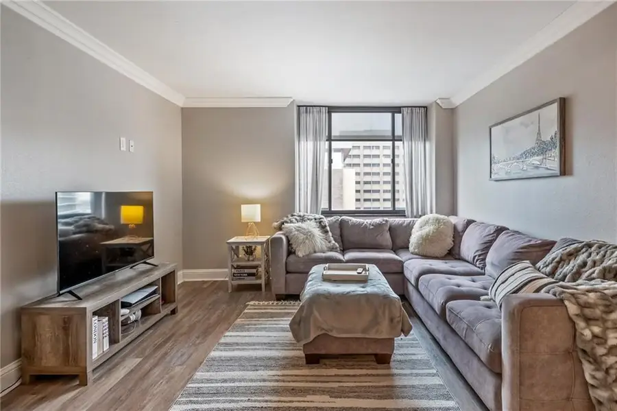 700 E 8th Street #16B, Kansas City, MO 64106 - #3