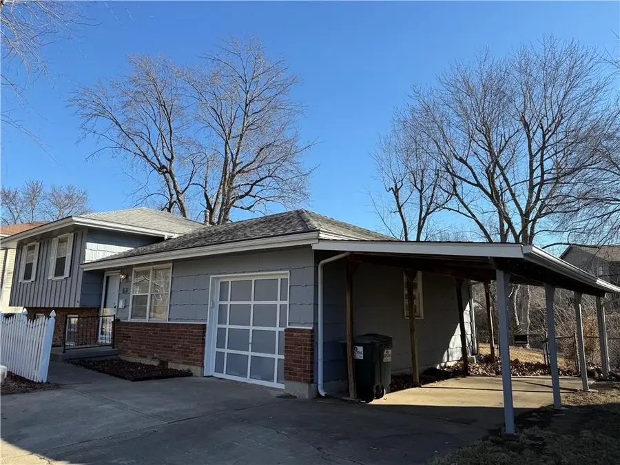 105 NW Walnut Street, Lees Summit, MO 64063 - Image #2