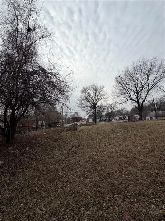 2832 S 19th Street, Saint Joseph, MO 64503 - #1