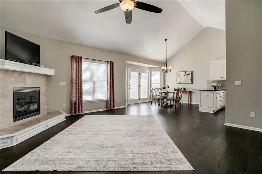 15433 S Dice Lane, Olathe, KS 66062 - #2