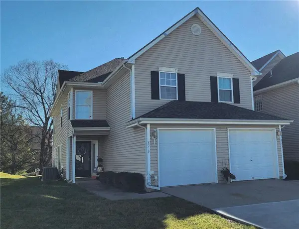 8019 N Lawn Avenue, Kansas City, MO 64119