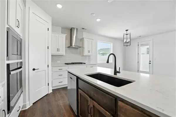 1580 N 163rd Street, Basehor, KS 66007