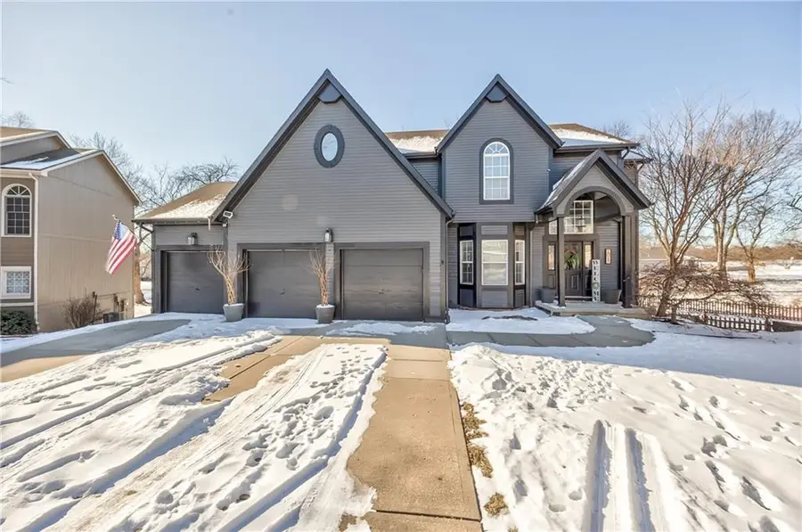 1017 Pebblebeach Drive, Lansing, KS 66043 - Image #2