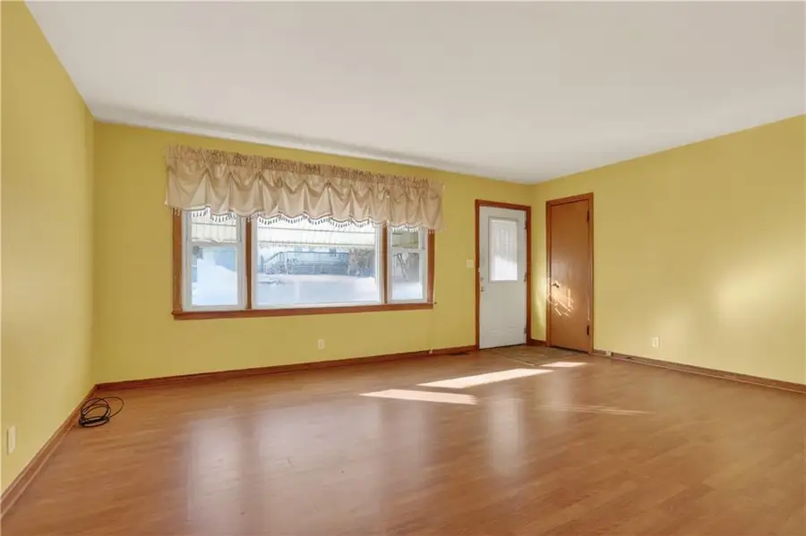 333 Allcutt Avenue, Bonner Springs, KS 66012 - #3