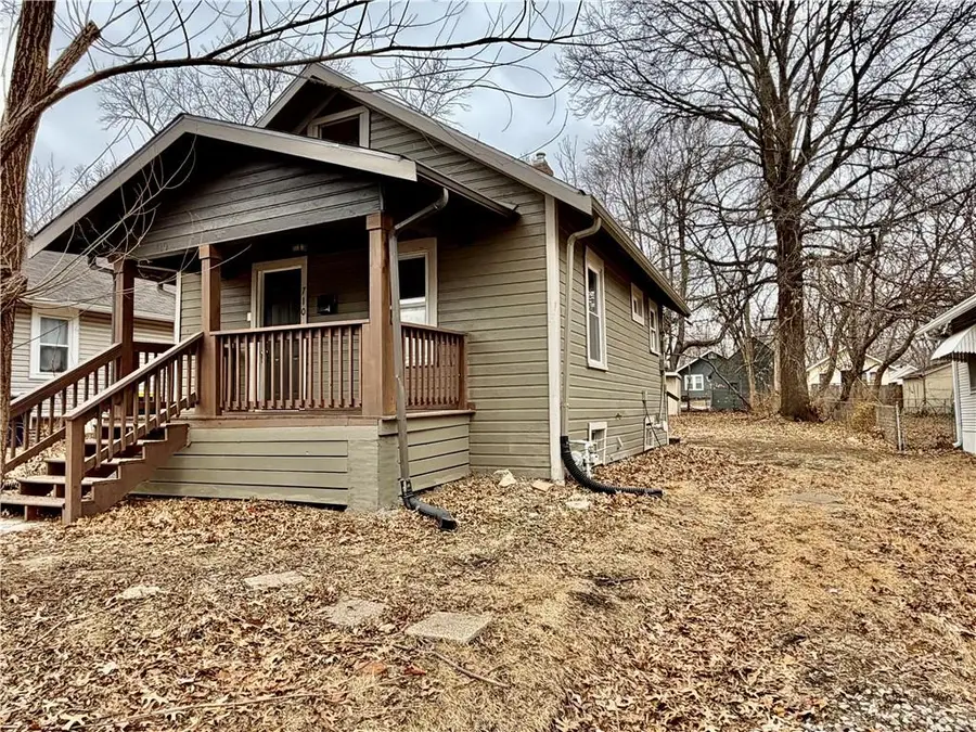 710 W 76th Street, Kansas City, MO 64114 - #3