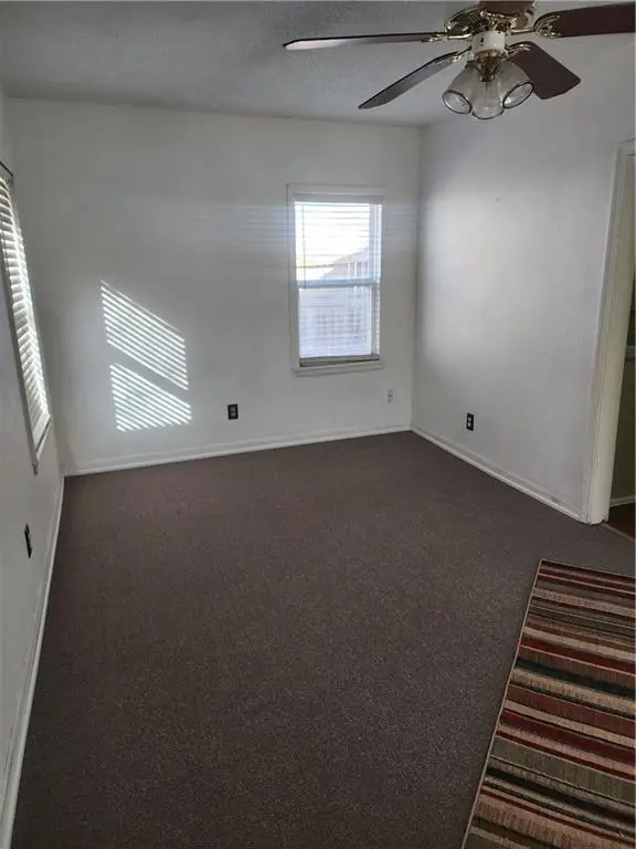 4525 Spruce Avenue, Kansas City, MO 64130 - #3