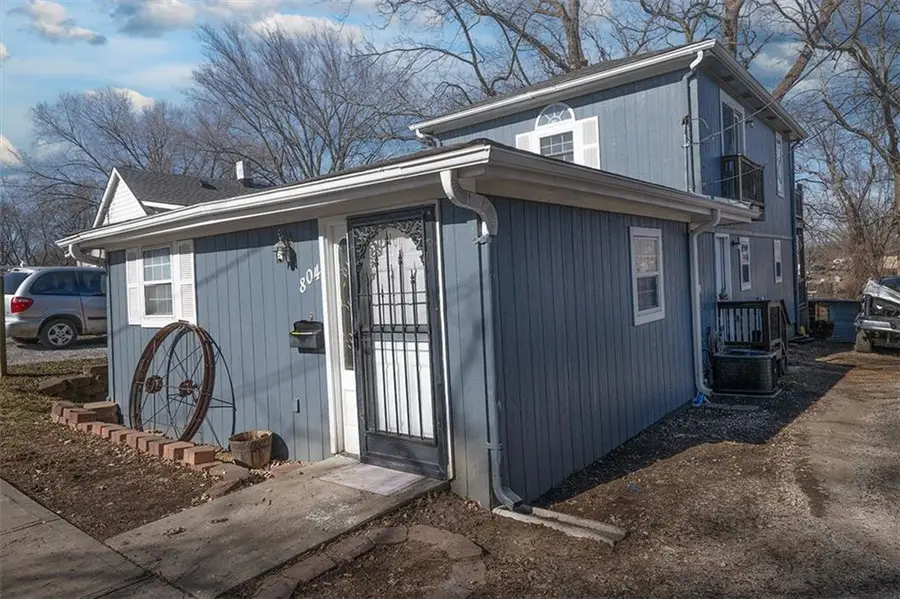 804 E Elm Street, Harrisonville, MO 64701 - #2