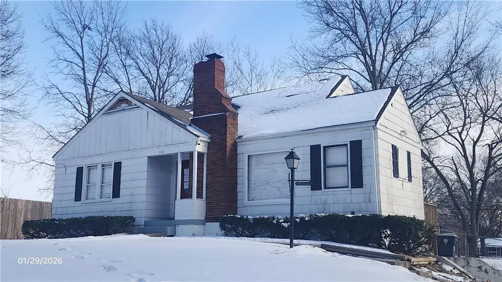 2421 NE Vivion Road, Kansas City, MO 64118 - #1