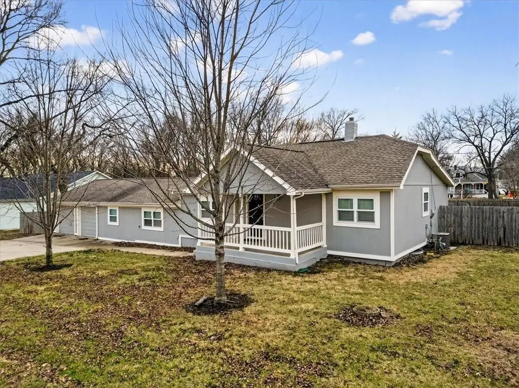 201 S Jackson Street, Spring Hill, KS 66083 - Image #1