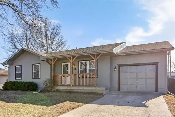 415 W Smith Street, Spring Hill, KS 66083