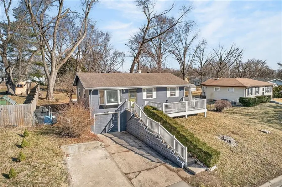 813 S Main Street, Liberty, MO 64068 - #3