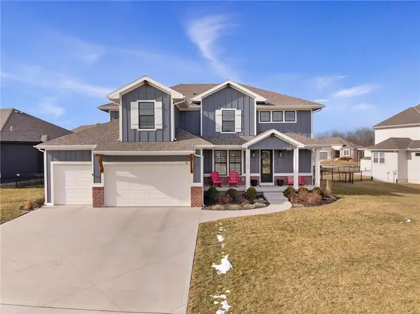16180 W 165th Terrace, Olathe, KS 66062