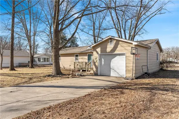 18958 S 1491 Road, Nevada, MO 64772