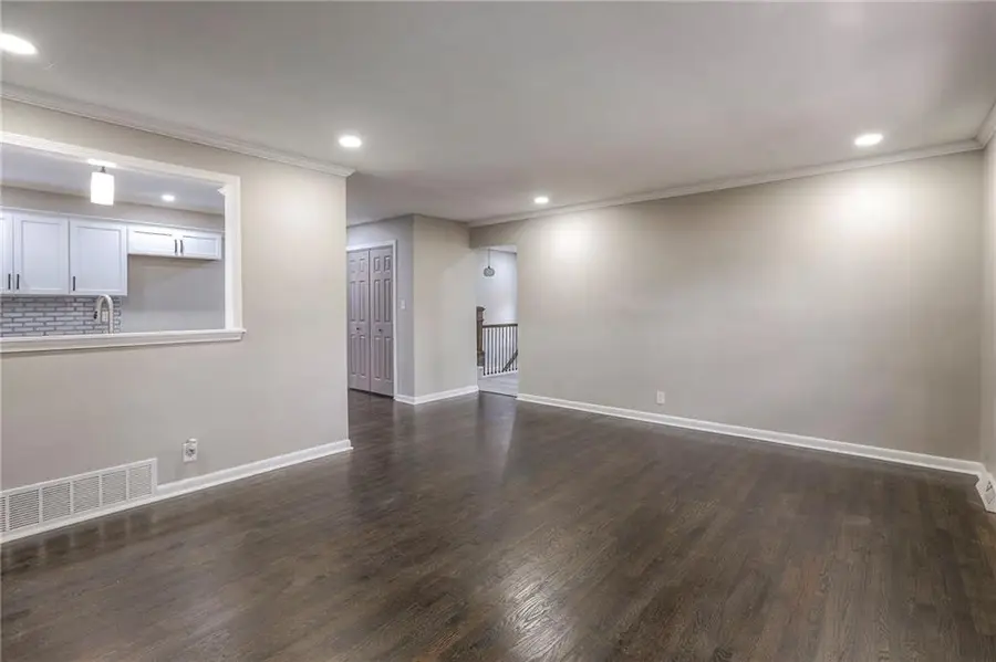 8819 E 80th Terrace, Raytown, MO 64138 - #3