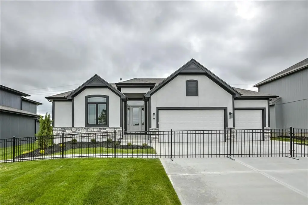 16682 S Allman Road, Olathe, KS 66062 - #1