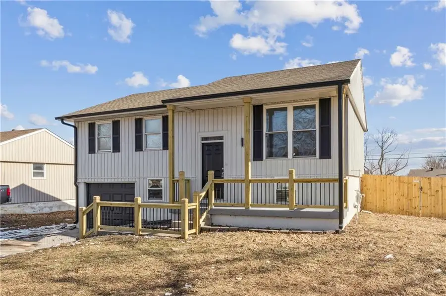 827 N Choctaw Avenue, Independence, MO 64056 - #3