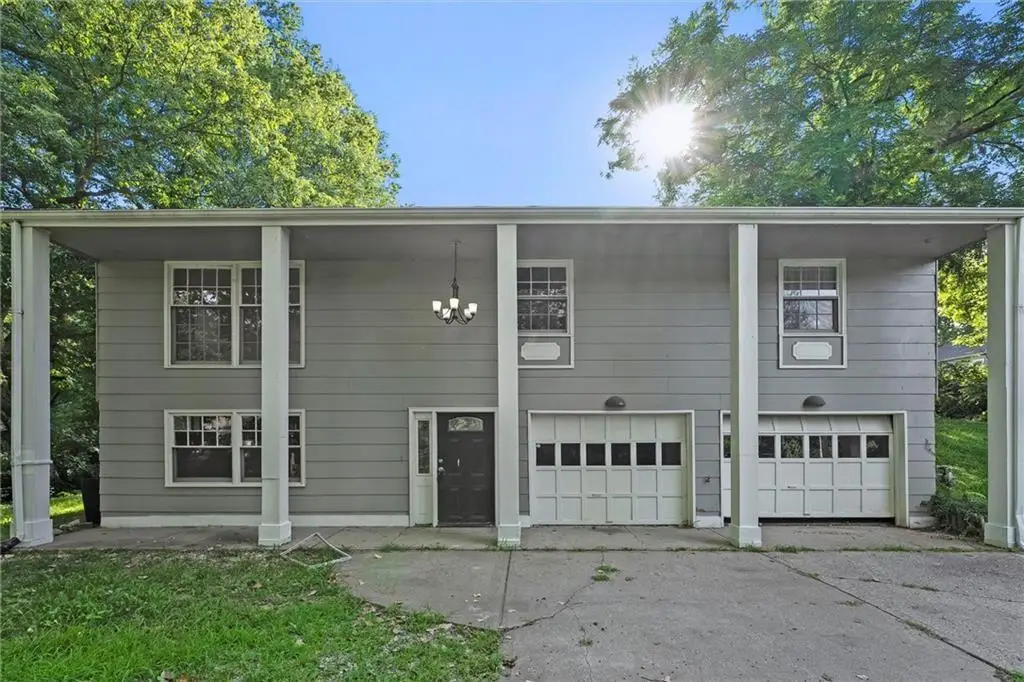 3801 NE Antioch Road, Kansas City, MO 64117 - Image #1