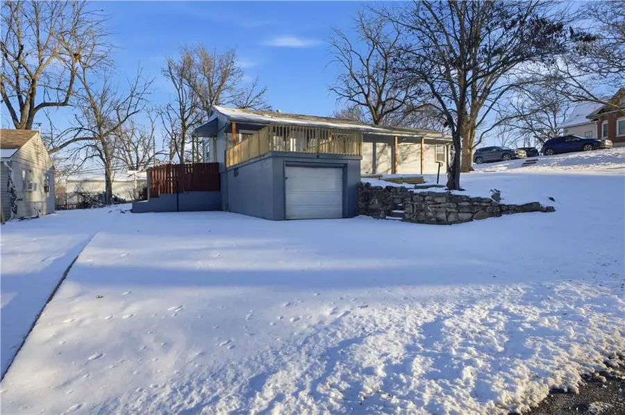 3333 Lafayette Street, Saint Joseph, MO 64507 - #2