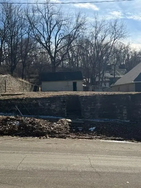 516 Blake Street, St Joseph, MO 64504