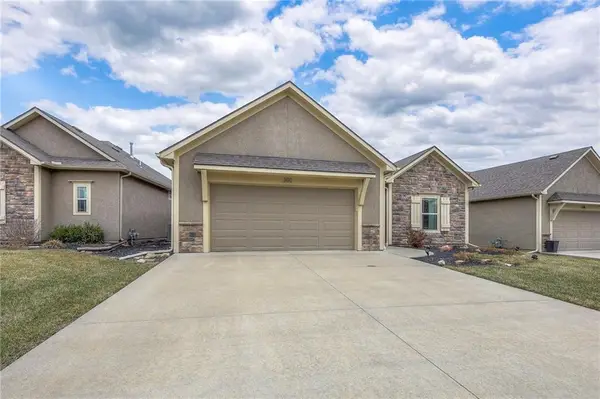 2250 Lake Pointe Dr Drive #300, Lawrence, KS 66049