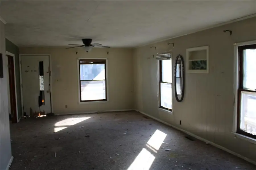 1419 Dirr Avenue, Parsons, KS 67357 - #3