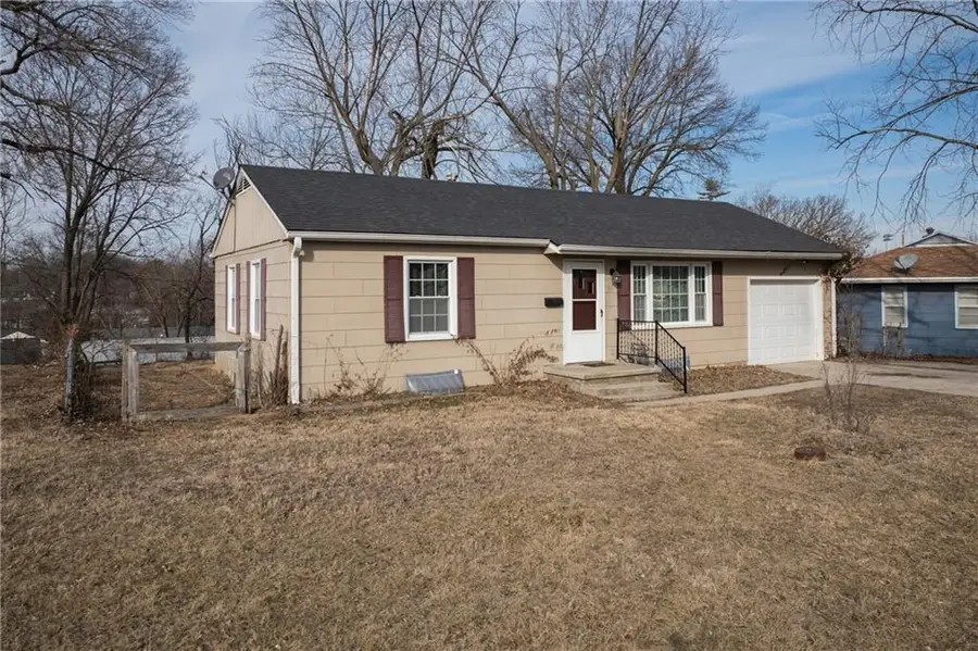 607 Hillcrest Drive, Knob Noster, MO 65336 - #3