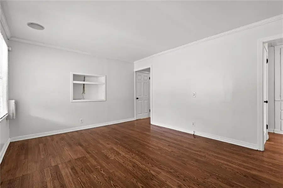 7135 Main Street, Kansas City, MO 64114 - #3