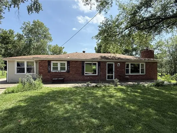 6807 Sycamore Avenue, Kansas City, MO 64133