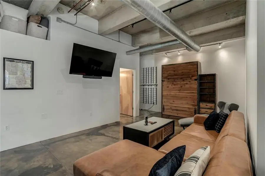 360 W Pershing Unit 230 Road #230, Kansas City, MO 64108 - Image #2