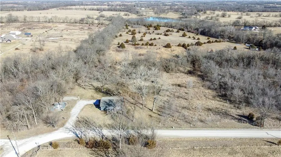 30400 E 337th Street, Garden City, MO 64747 - #3