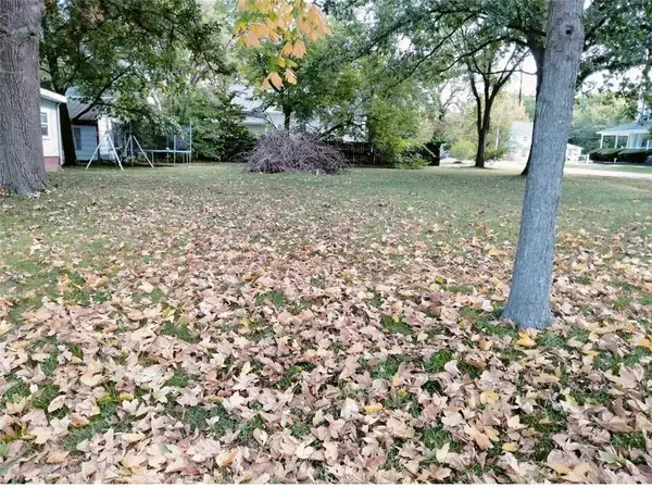 201 E School Street, Hamilton, MO 64644