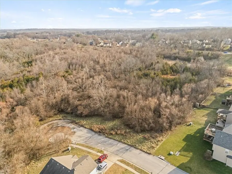 12200 Craig Drive, Grandview, MO 64030 - Image #2