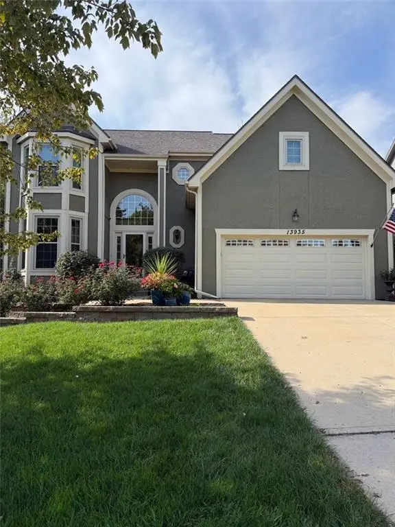 13935 W 71st Place, Shawnee, KS 66216 - #1