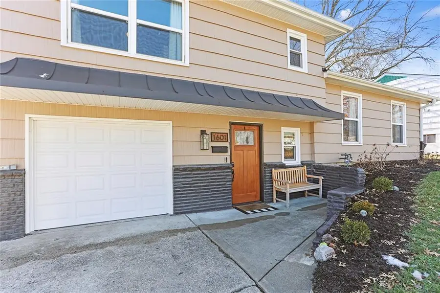 1601 NE 51st Street, Kansas City, MO 64118 - #2