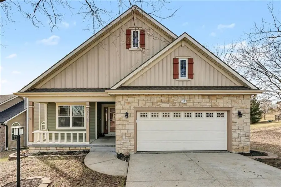 2706 Meadow Ridge Drive, Saint Joseph, MO 64504 - #2